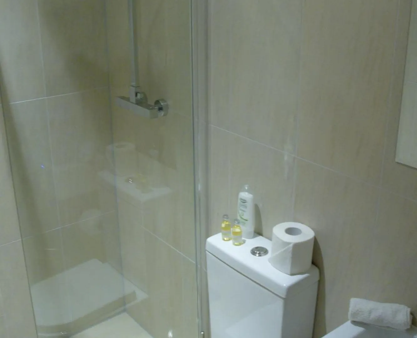 Accommodation Bristol Airport Redhill  United Kingdom