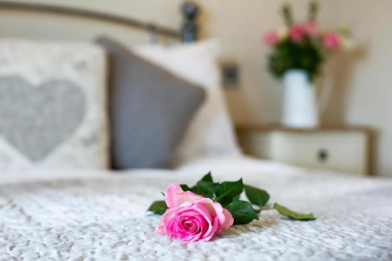 Accommodation Bristol Airport Redhill  United Kingdom